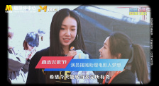 女法官高耸的双乳
